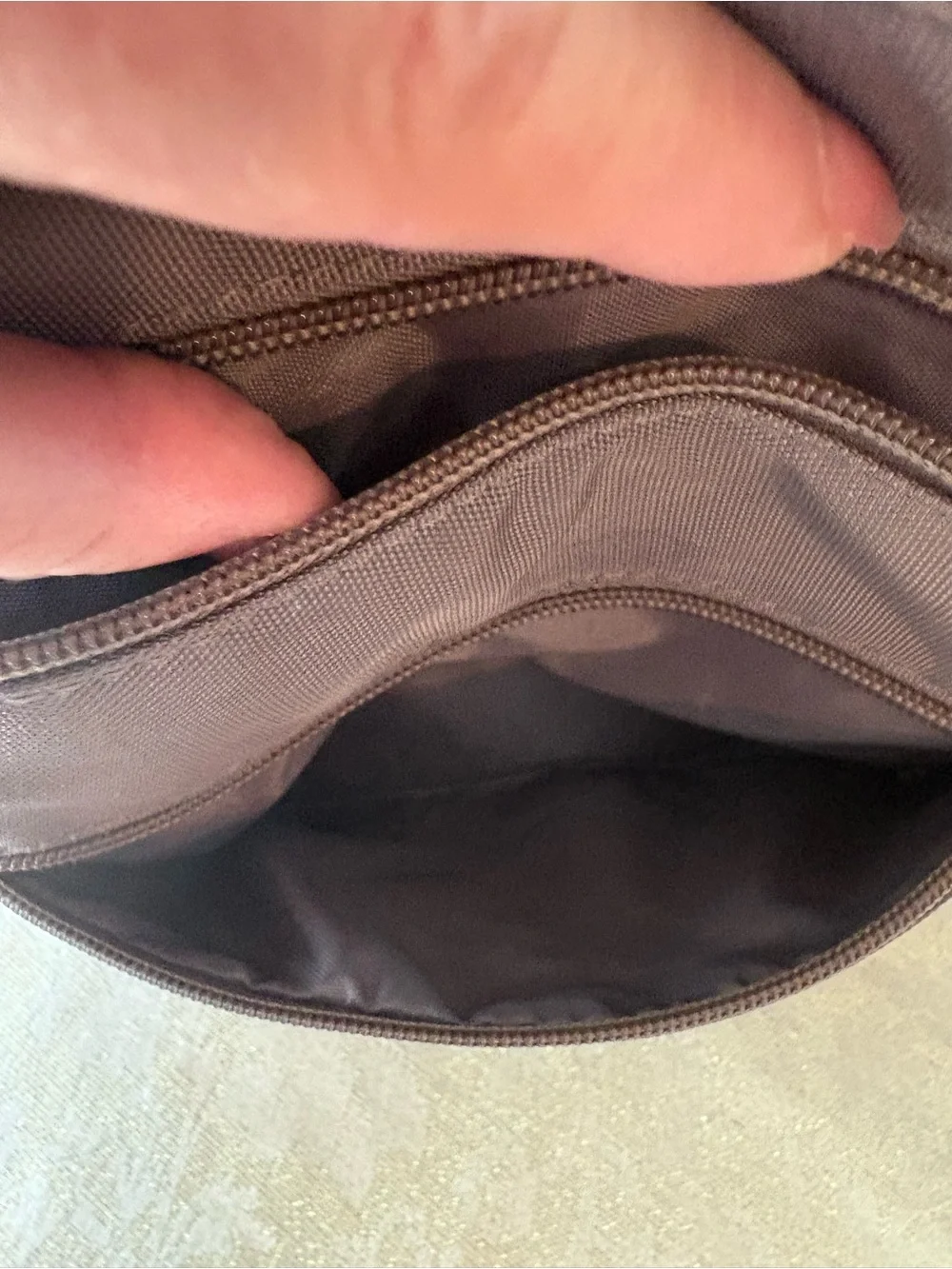 Travelon Unisex Crossbody Bag - Gray